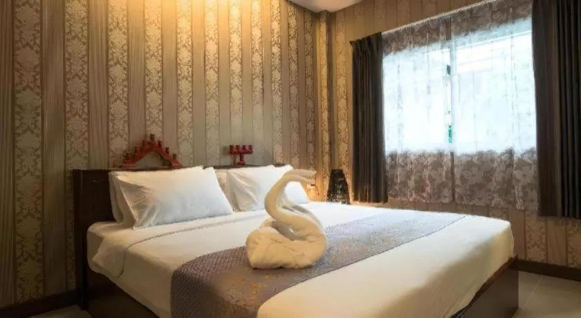 Bed in Sunday J Resort & Restaurant