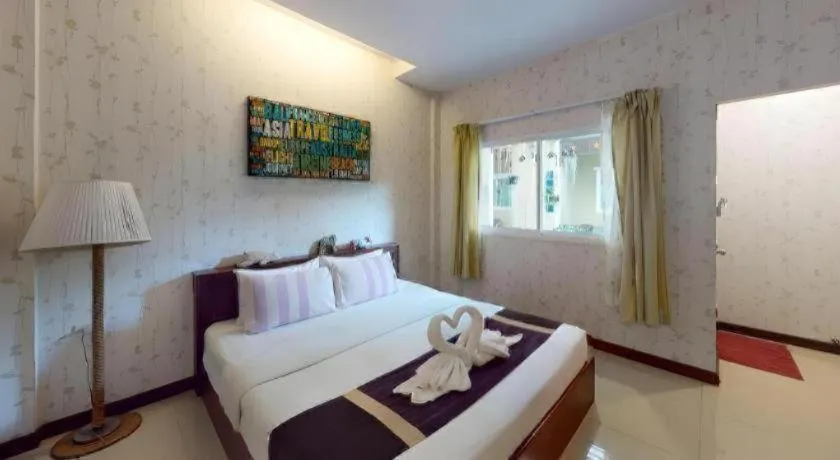 Bed in Sunday J Resort & Restaurant