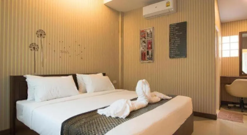 Bed in Sunday J Resort & Restaurant