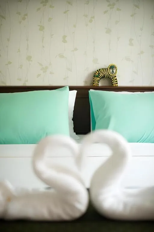 Bed in Sunday J Resort & Restaurant