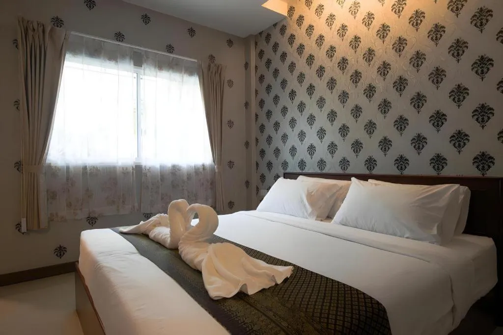 Bed in Sunday J Resort & Restaurant