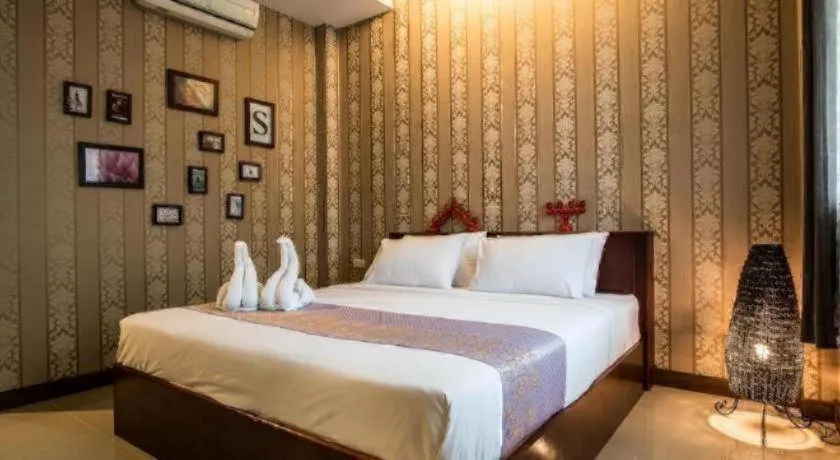 Bed in Sunday J Resort & Restaurant