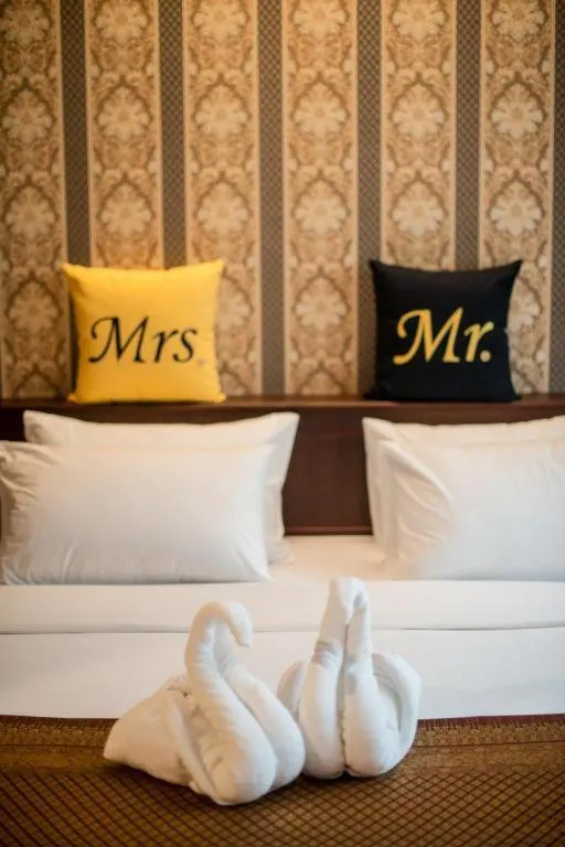 Bed in Sunday J Resort & Restaurant