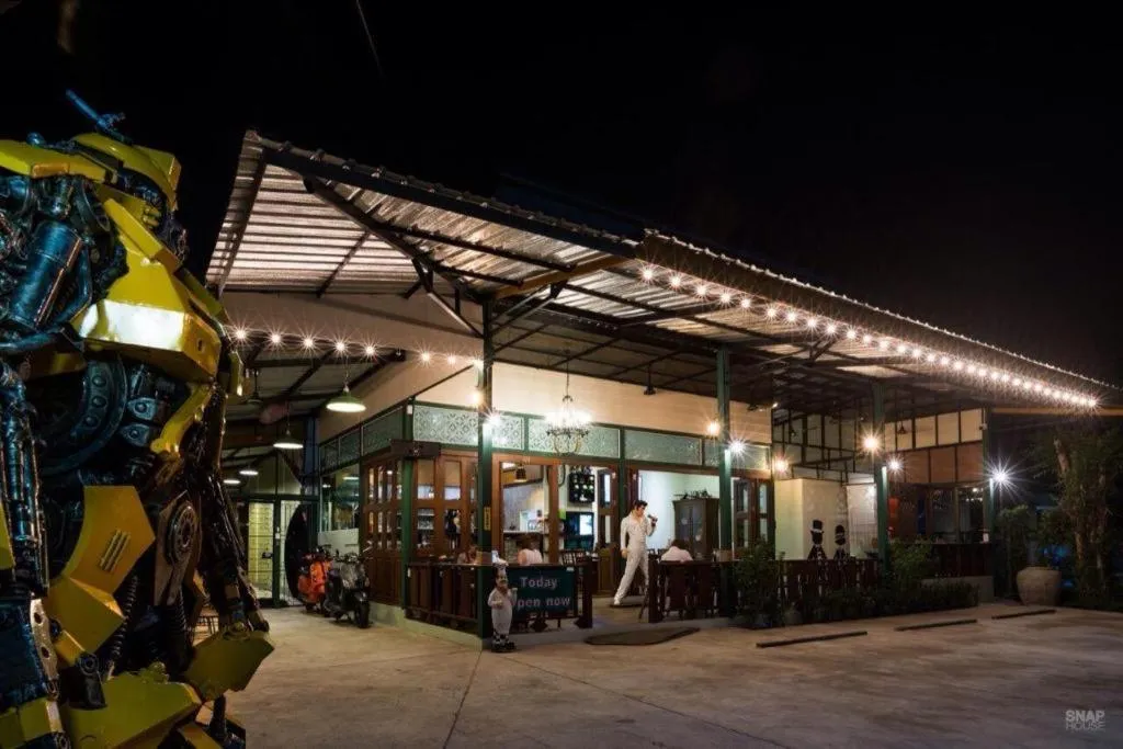 Sunday J Resort & Restaurant