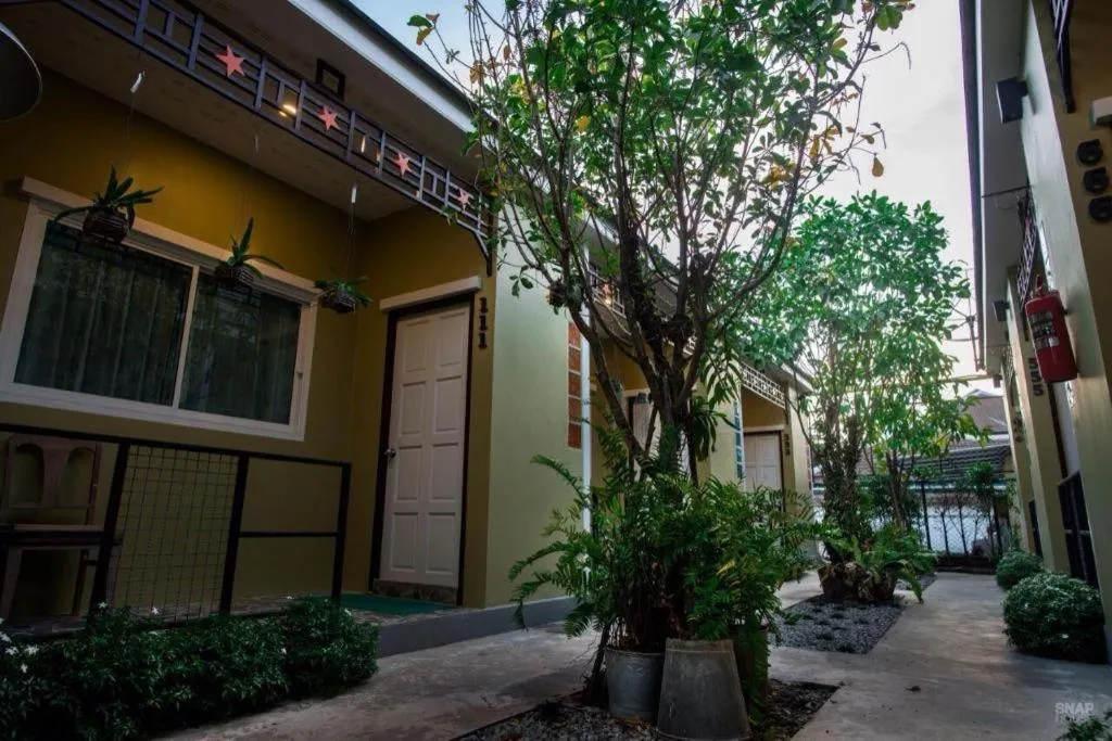 Sunday J Resort & Restaurant