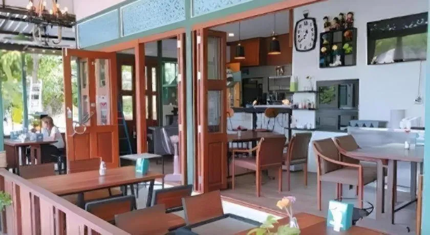 Sunday J Resort & Restaurant