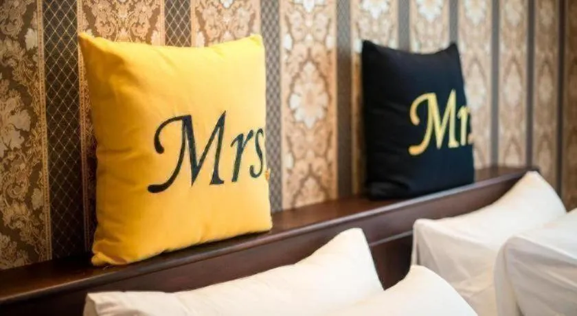 Bed in Sunday J Resort & Restaurant