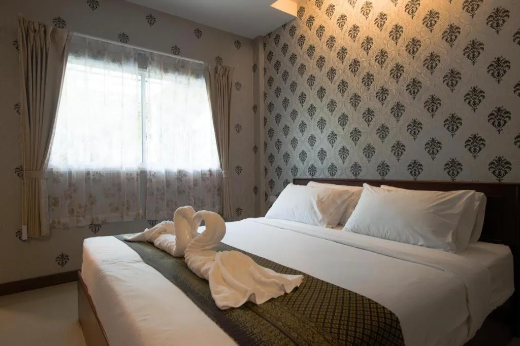 Bed in Sunday J Resort & Restaurant