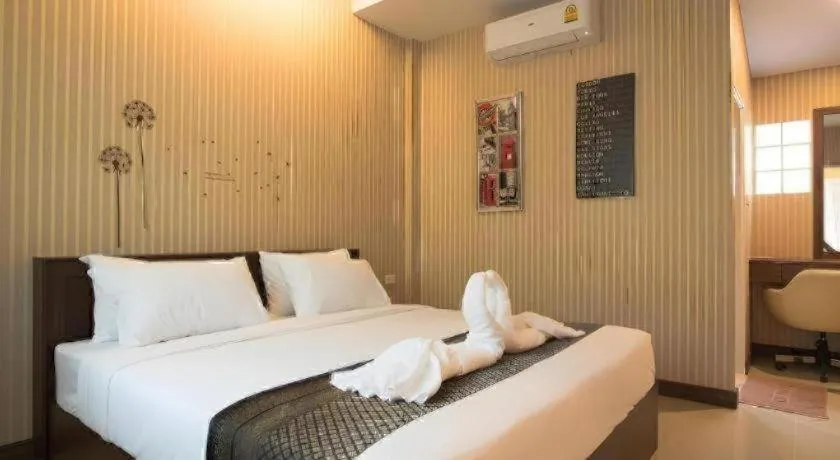 Bed in Sunday J Resort & Restaurant