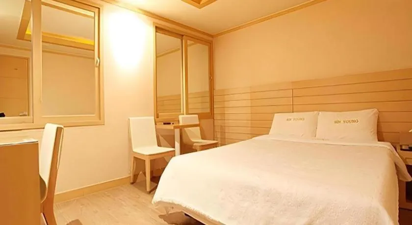 Bed in Sinyoung Motel