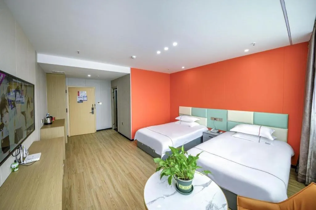 Bed in Yiwu Bairui Grand Hotel