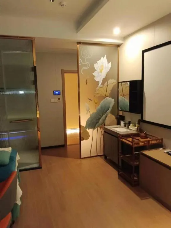 Yiwu Bairui Grand Hotel