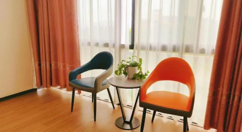 Yiwu Bairui Grand Hotel