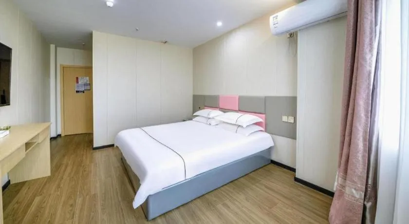 Bed in Yiwu Bairui Grand Hotel