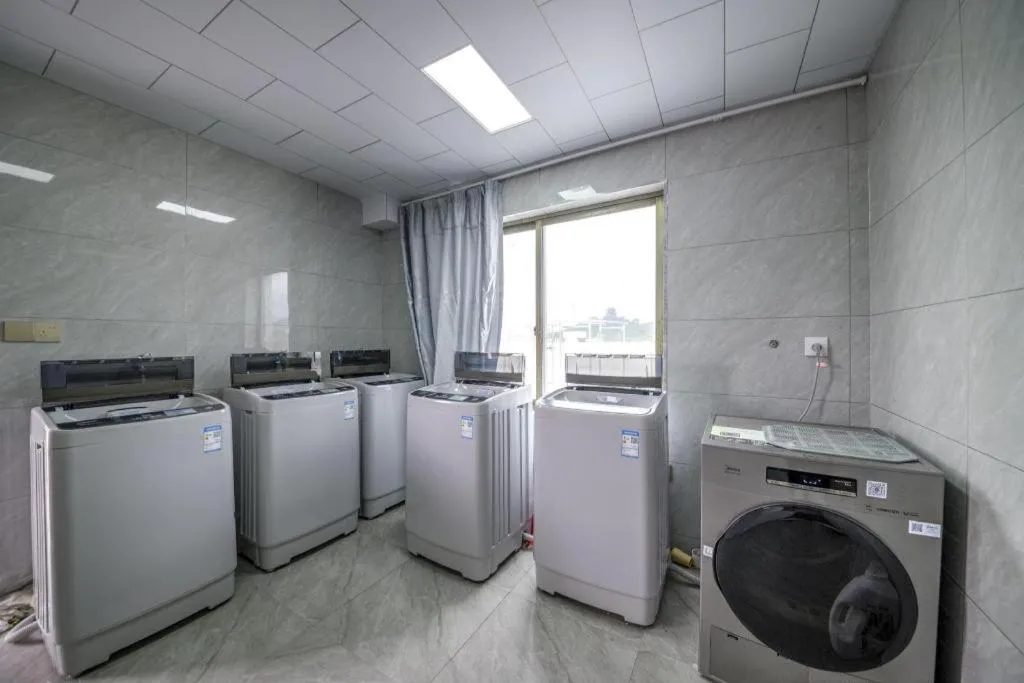 Yiwu Bairui Grand Hotel