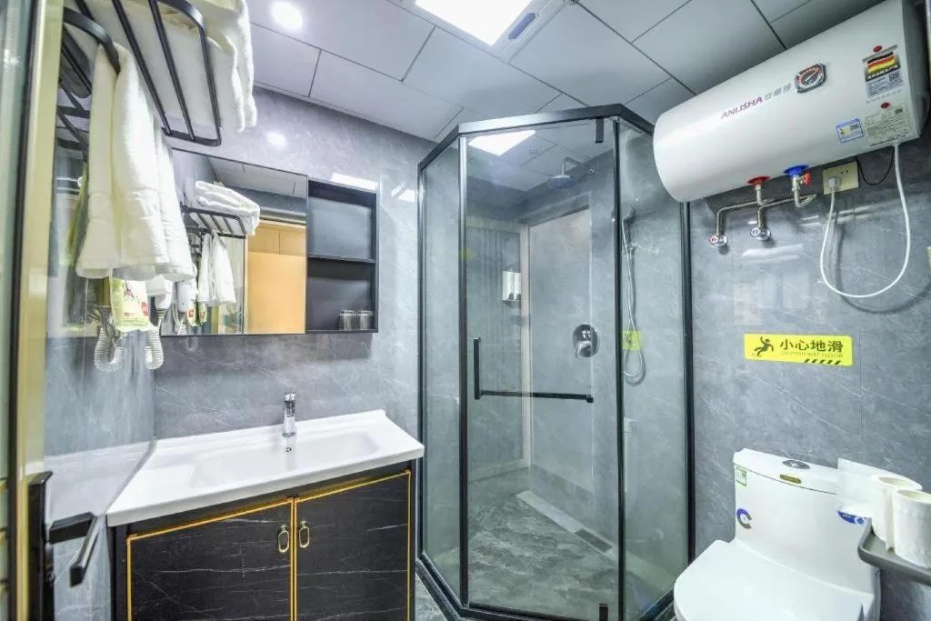 Yiwu Bairui Grand Hotel