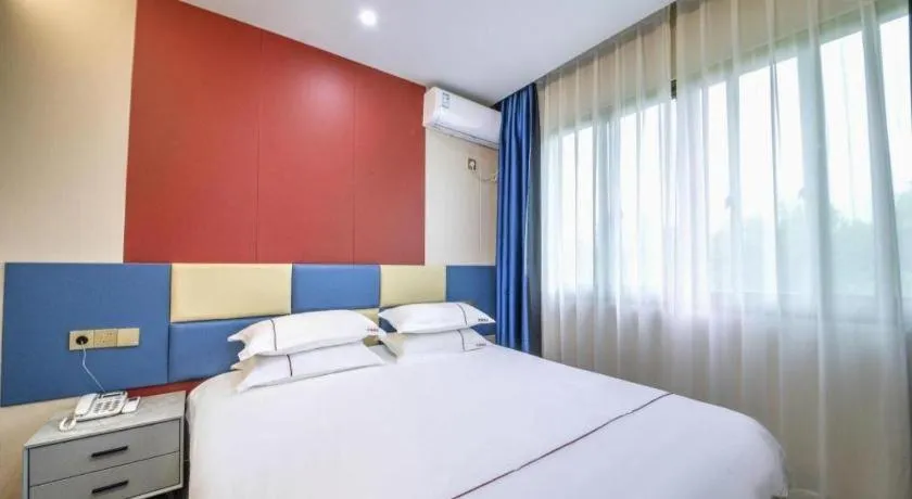 Bed in Yiwu Bairui Grand Hotel