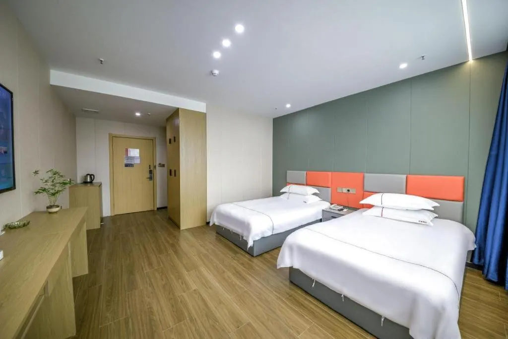 Bed in Yiwu Bairui Grand Hotel