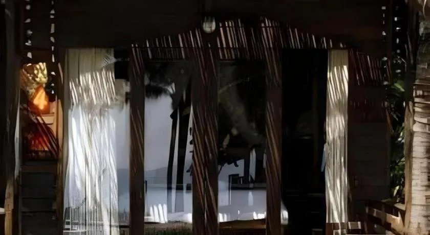 Chivaree Hotel and Resort