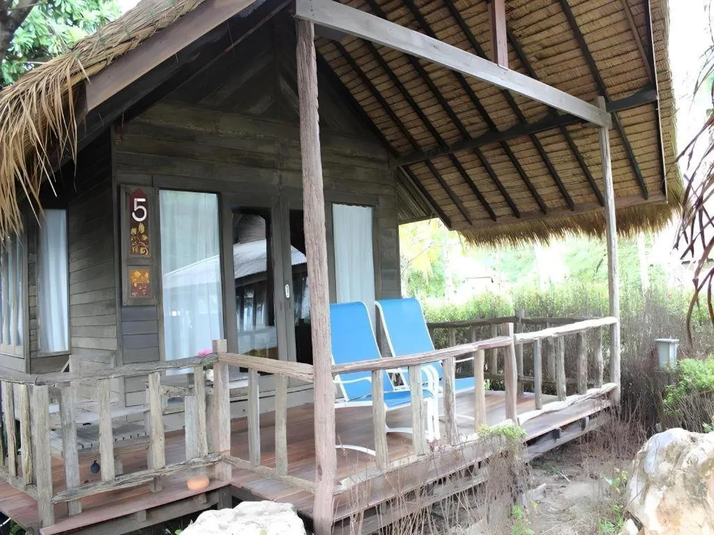 Chivaree Hotel and Resort