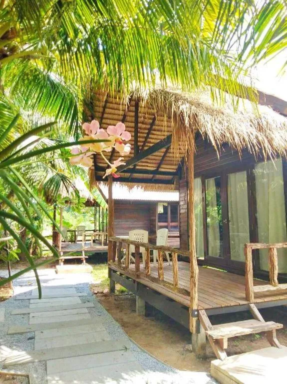 Chivaree Hotel and Resort