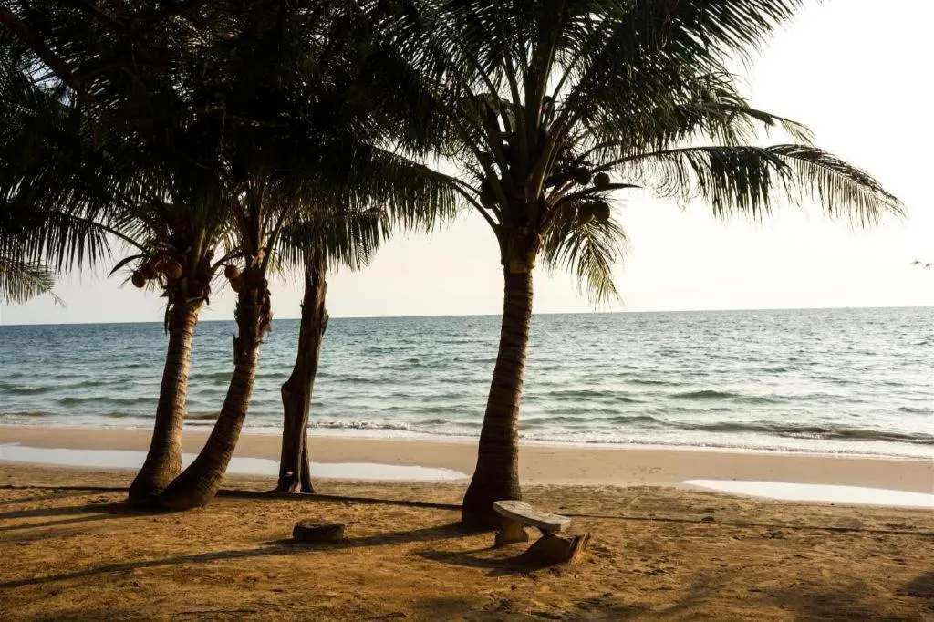 Chivaree Hotel and Resort