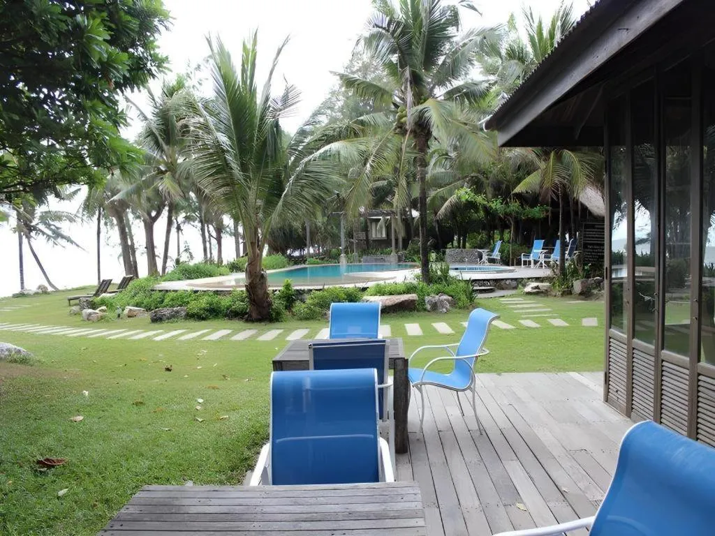 Chivaree Hotel and Resort