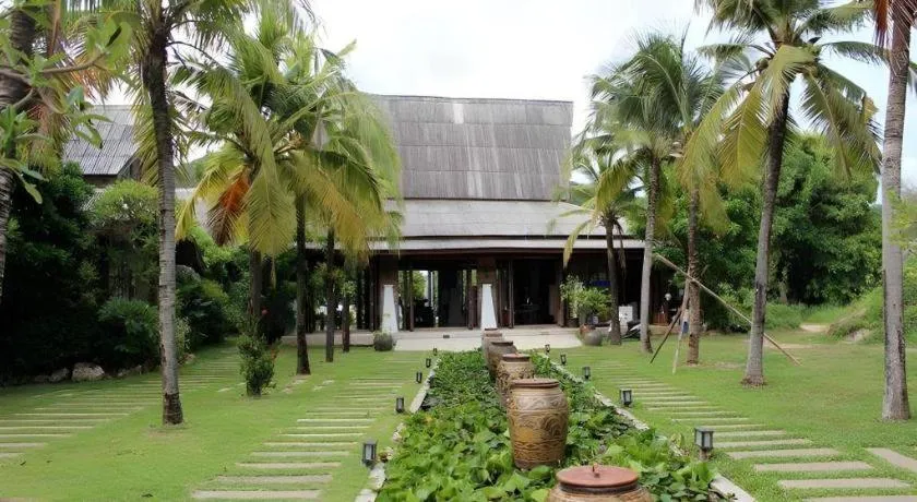 Chivaree Hotel and Resort