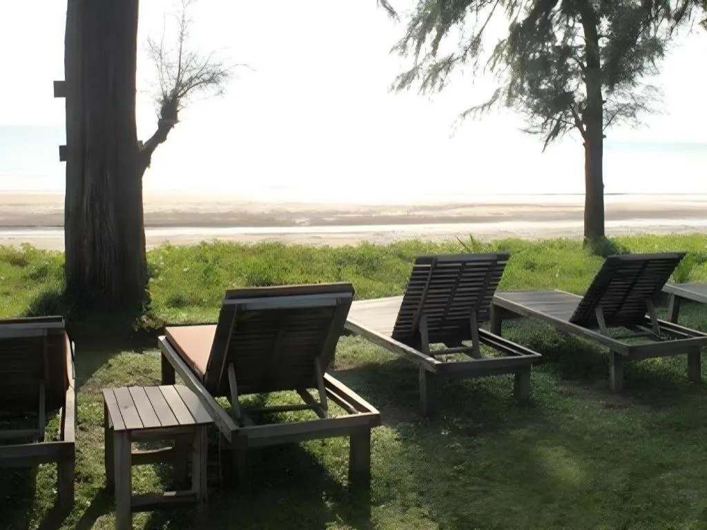 Chivaree Hotel and Resort