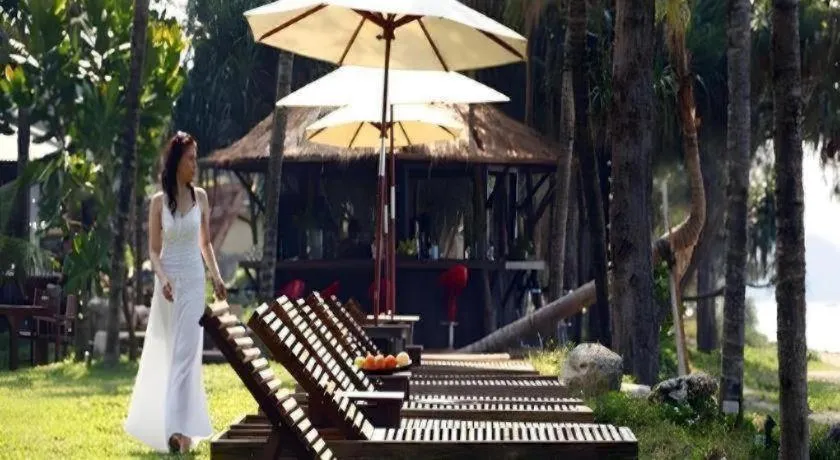 Chivaree Hotel and Resort