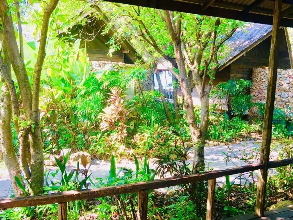 Chivaree Hotel and Resort