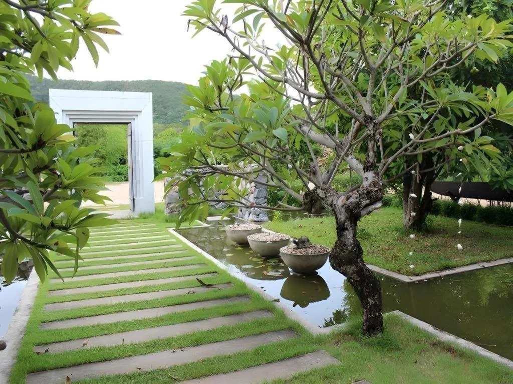 Chivaree Hotel and Resort