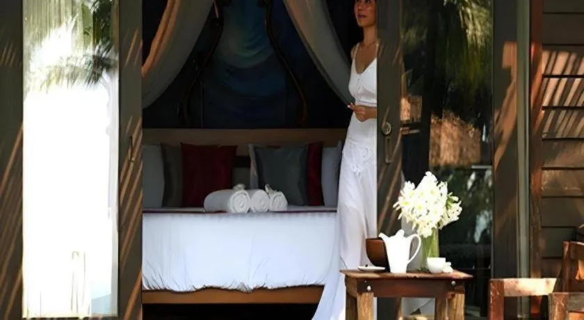 Chivaree Hotel and Resort