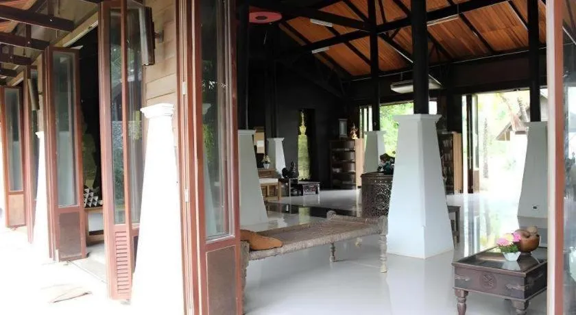 Chivaree Hotel and Resort