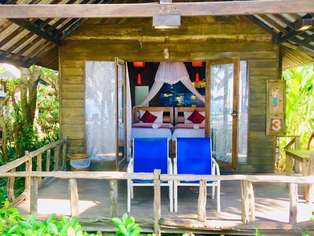 Chivaree Hotel and Resort