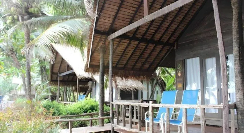 Chivaree Hotel and Resort