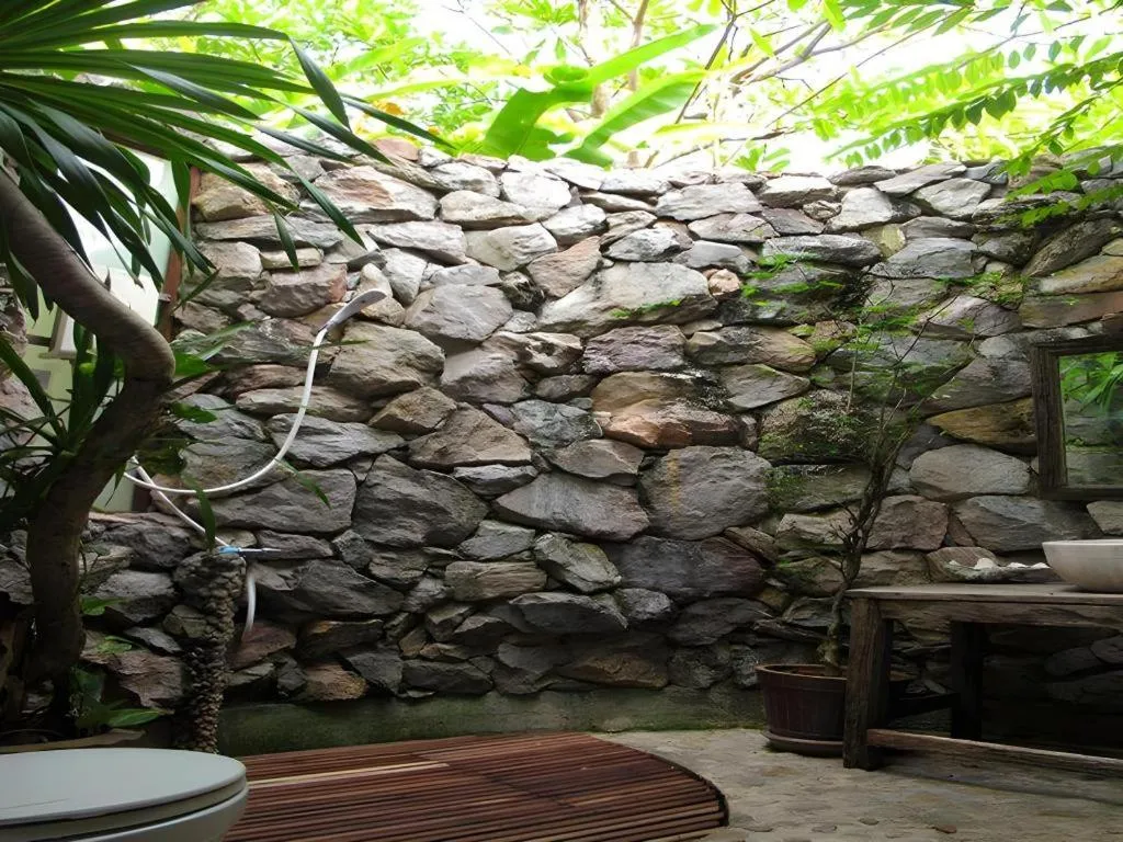 Chivaree Hotel and Resort