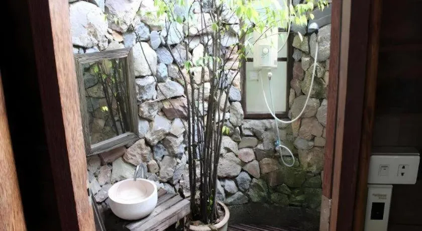 Chivaree Hotel and Resort