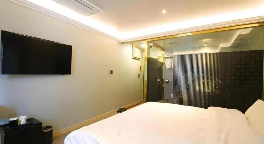 Bed in Jeju Sejong Hotel