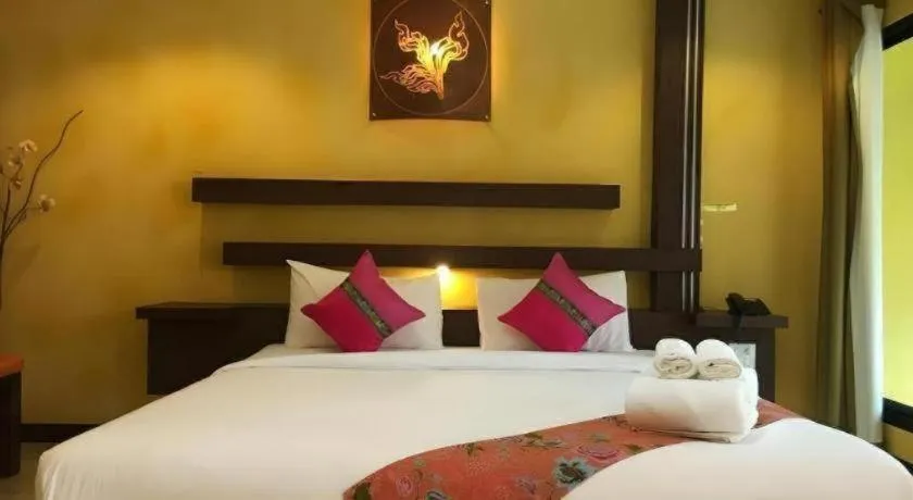 Bed in Tanisa Resort