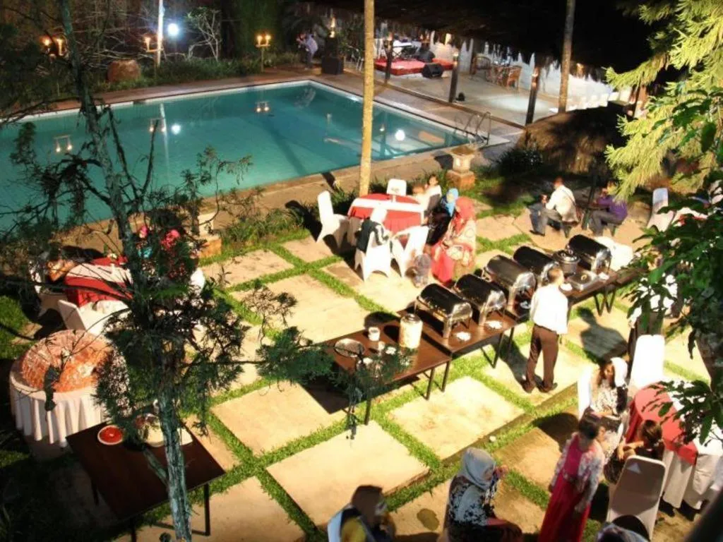 Augusta Hotel & Glamping Sukabumi