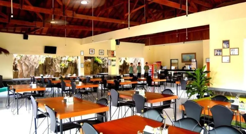 Augusta Hotel & Glamping Sukabumi