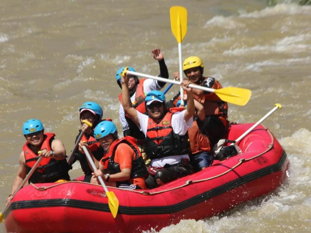 Augusta Hotel & Glamping Sukabumi