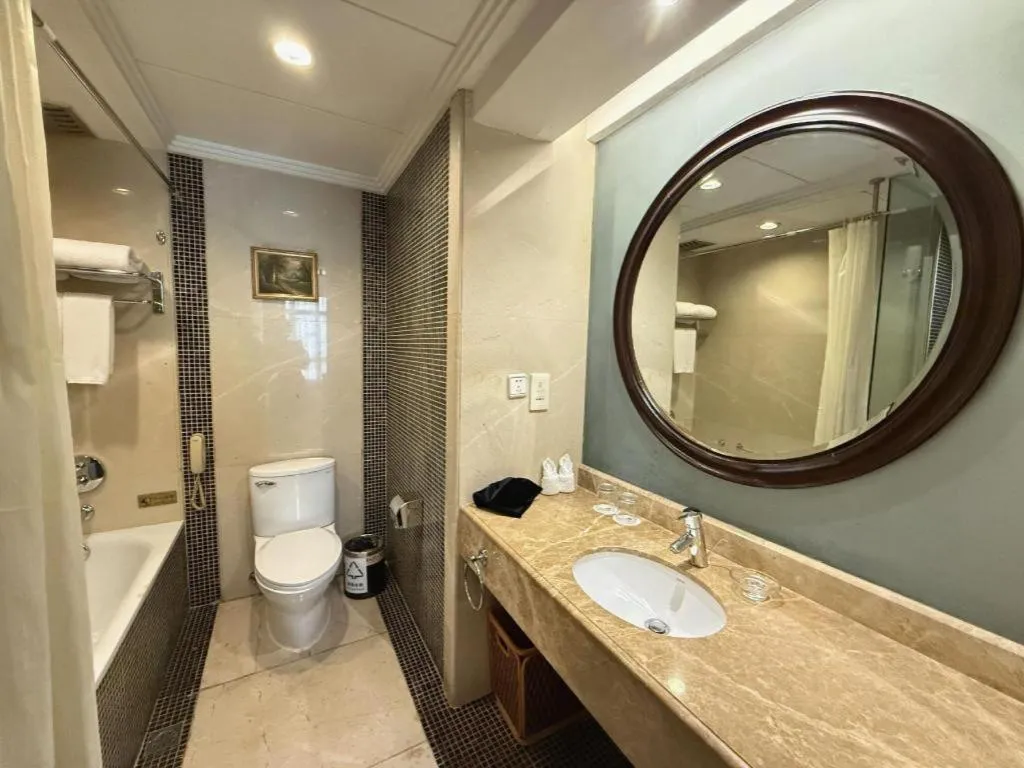 New Century Pujiang Hotel