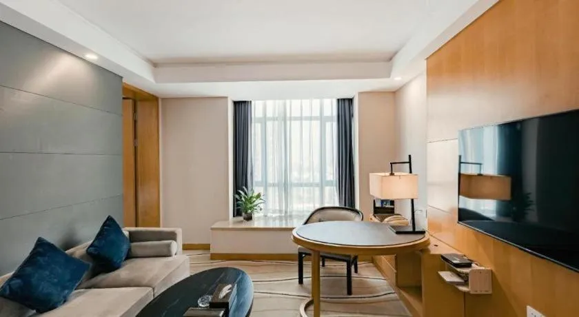 New Century Pujiang Hotel