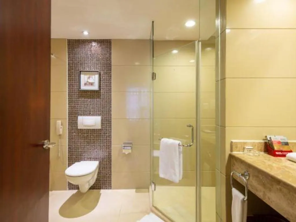 New Century Pujiang Hotel