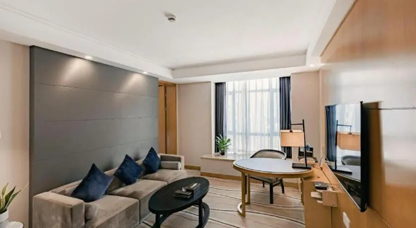 New Century Pujiang Hotel