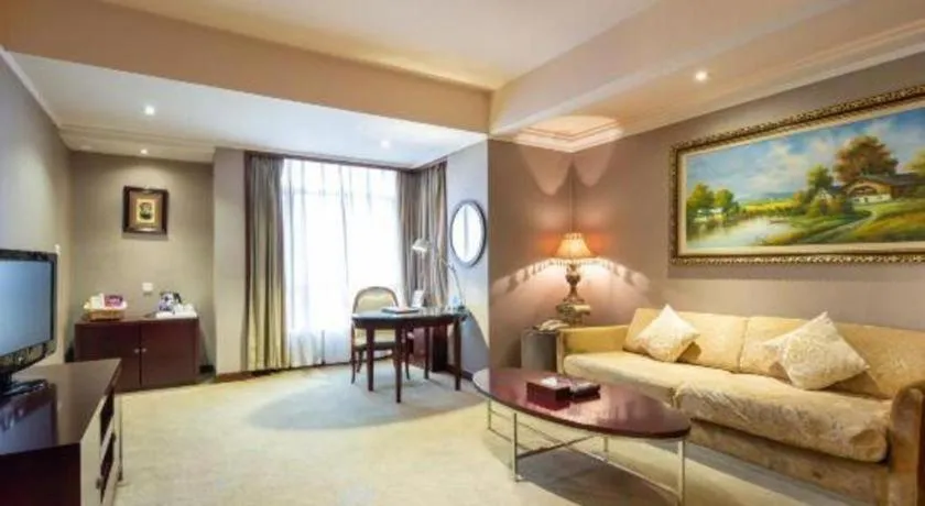 New Century Pujiang Hotel