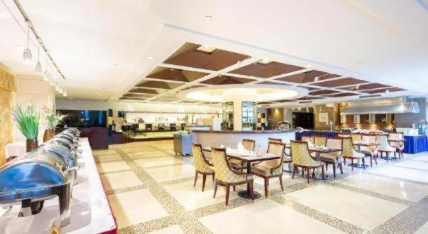 New Century Pujiang Hotel