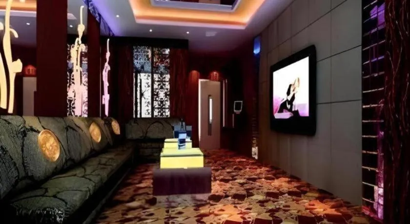 New Century Pujiang Hotel